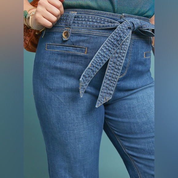 A+ ANTHROPOLOGIE Pilcro High-Rise Cropped Flare Self Belt Jeans - Plus Size 18W - Picture 3 of 15
